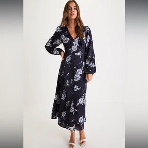 NWT Lulu's Beautiful Details Navy Blue Floral Long Sleeve Midi Dress